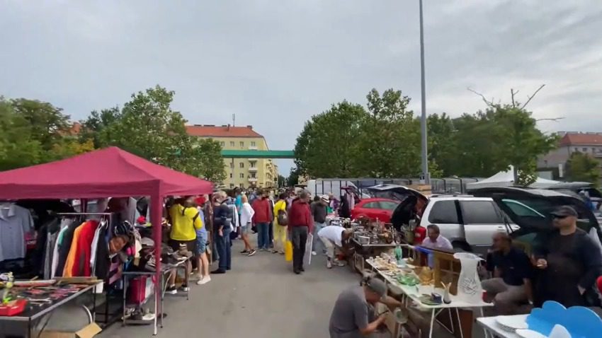 buvlja pijaca beč Riesenflohmarkt Wienerberg