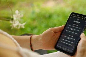 chat gpt četbot chat bot telefon