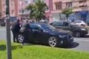 ministar trči ka kolima