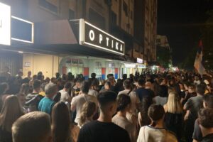 gadjali prostorije sns hapšenje novi sad