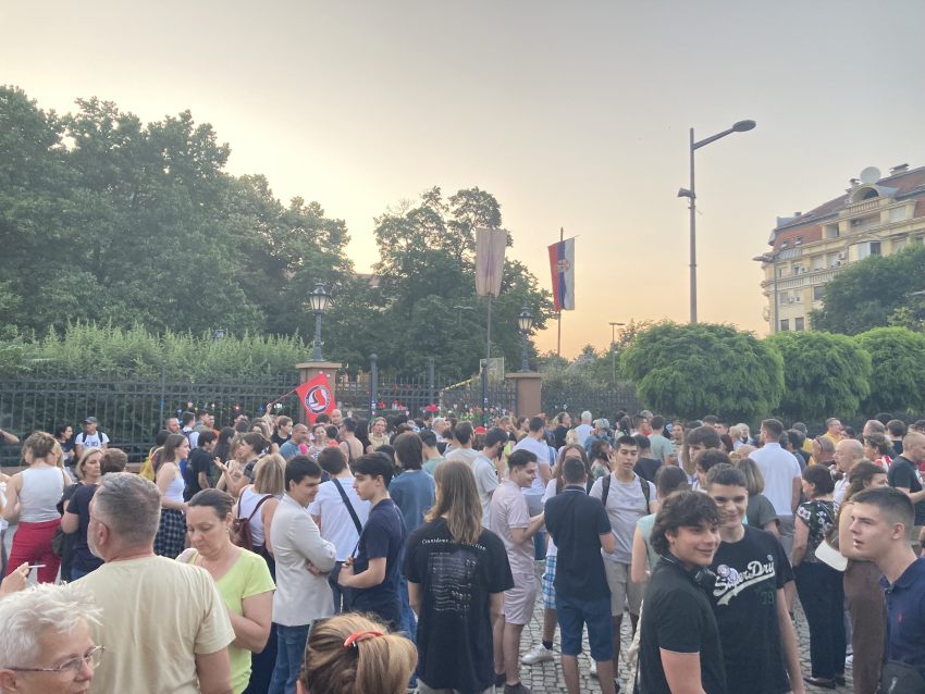 krivične prijave grafiti mržnje zmaj jovina gimnazija novi sad