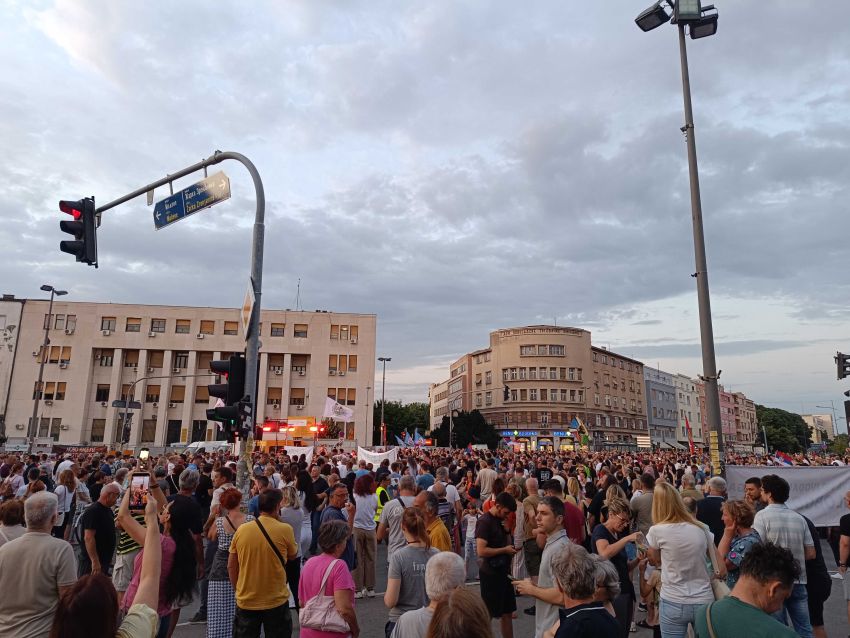 blokada raskrsnice bulevar mihajla pupina