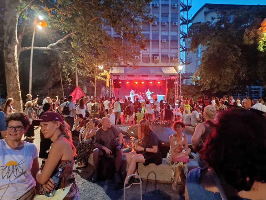 bina kampus zona slobode