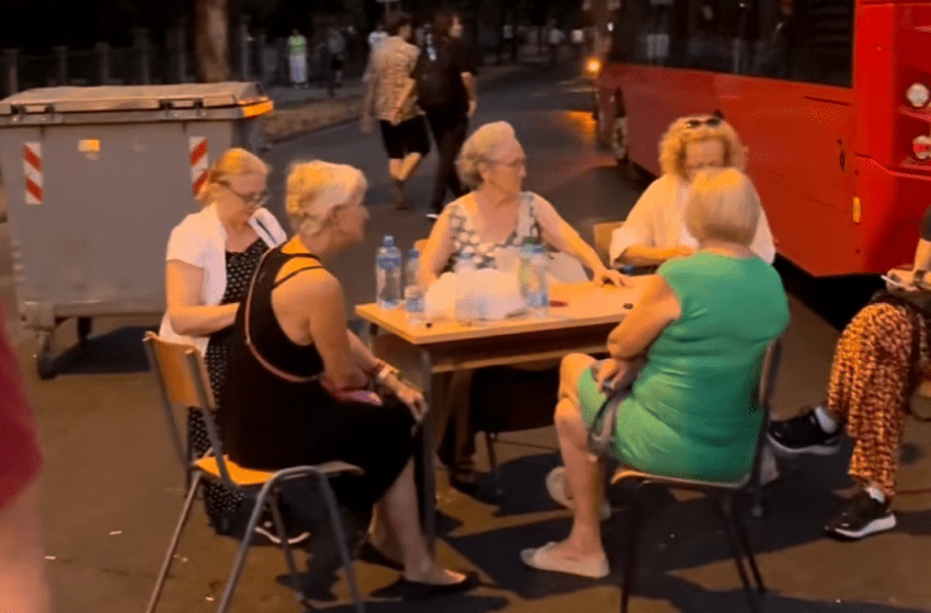 5 “neposlušnih” građanki osvojile mreže: Zemunske gospođetine