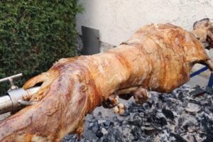 jagnjeće pečenje, račun u restoranu, bosna i hercegovina