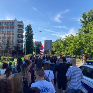 studenti u blokadi obeležavanje godišnjice oluje noi sad protestna šetnja