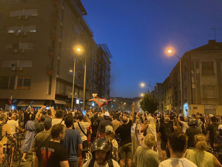 “Nema države, samo diktatura kartela”: Novi genijalan uradak studenata FDU u blokadi (VIDEO)