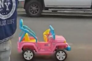 barbi auto