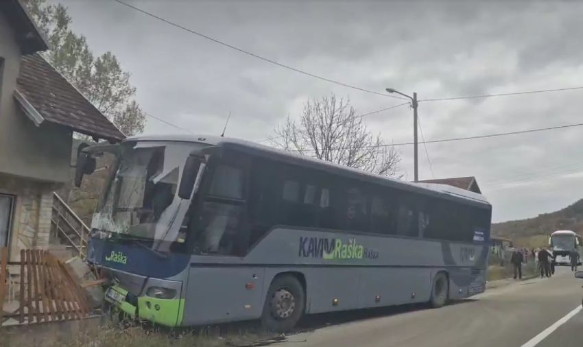 autobus naprednjaci