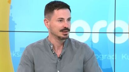 Profesor_Stevan_Filipovic_pretucen_u_centru_Beograda